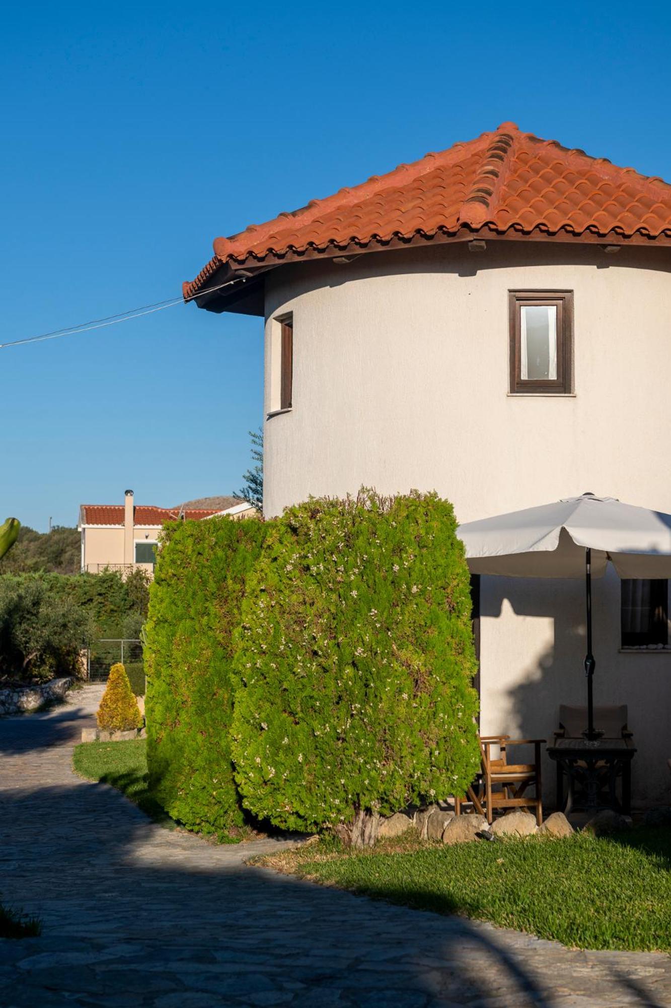 Kefalonian Mill - Oneira Villas Trapezaki  Luaran gambar